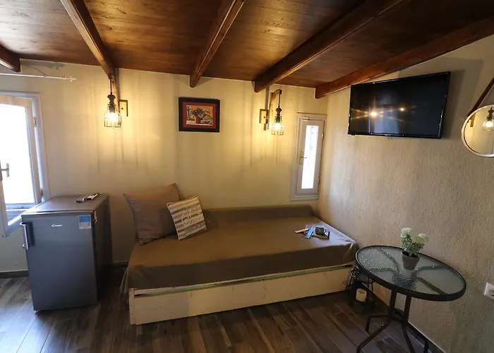 Aliki Bay View Aparthotel *